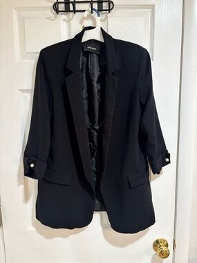 Zara Black Pearl-Cuff Tailored Blazer